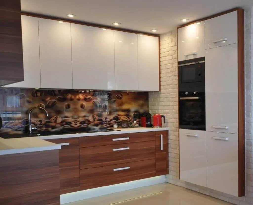 Ile kosztuje wymiana frontów szafek kuchennych? Ceny, materiały i ukryte koszty