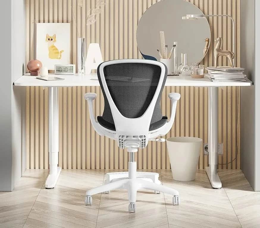 Jakie krzesło do biurka dla dzieci zapewni zdrową postawę?