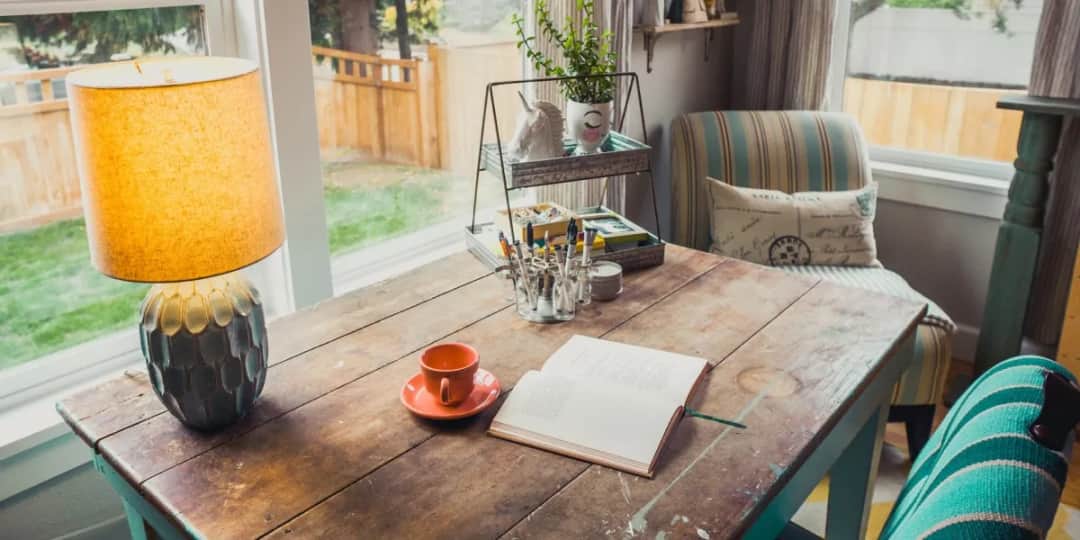 Czym pomalować stół, aby uzyskać trwały i estetyczny efekt?