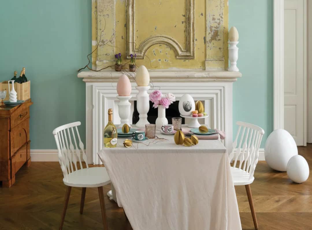 Jak udekorować stół wielkanocny: 10 pomysłów, które zachwycą gości